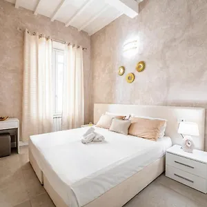 5 Minuti - Duomo Tripla Luxury Appartamento